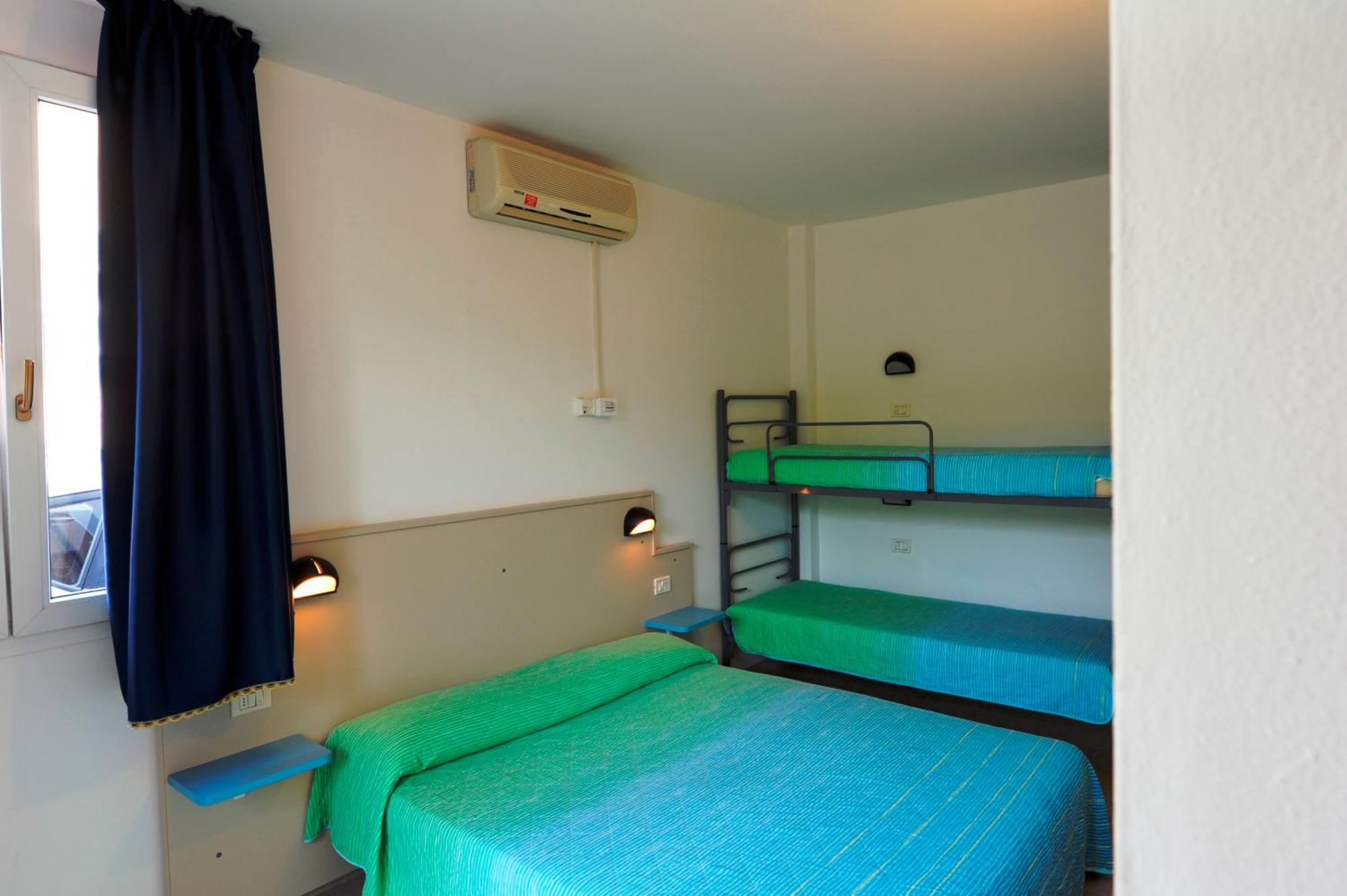 Camping Bella Italia Peschiera del Garda Quarto foto